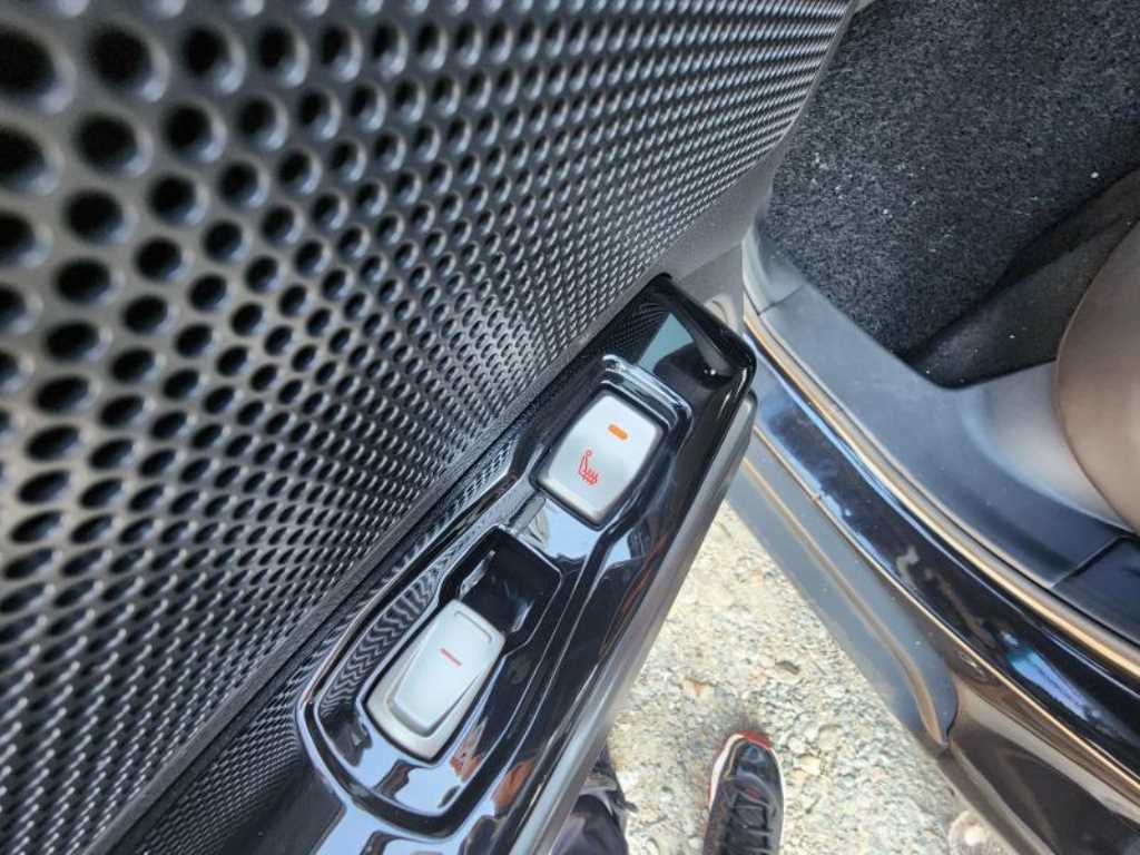 Ssangyong Tivoli 2018 Negro - Importación desde Corea - HF Imports Iquique - Foto 19