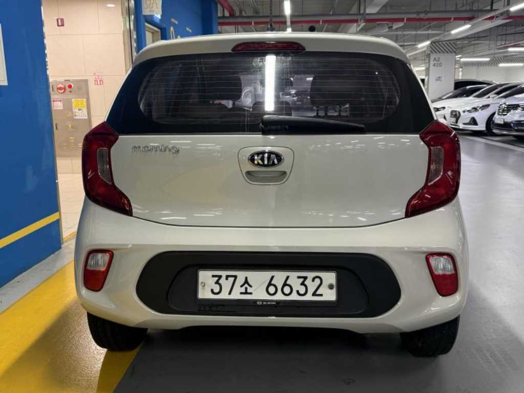 KIA Morning - Vista 5