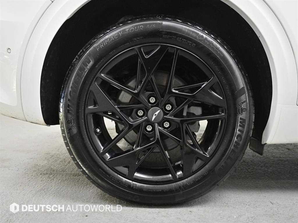 Genesis GV70 - Vista 5