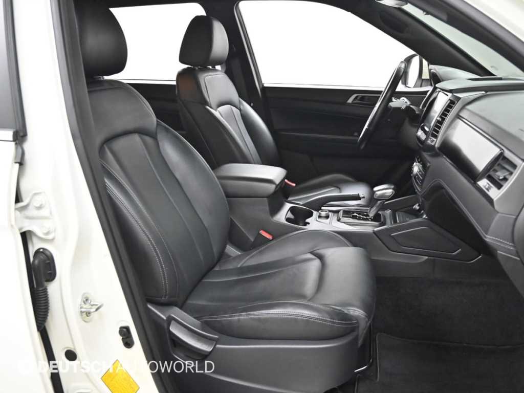 Ssangyong Rexton - Vista 10