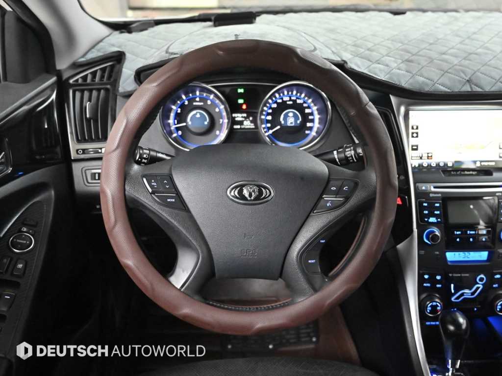 HYUNDAI Sonata 2011 Blanco - Importación desde Corea - HF Imports Iquique - Foto 13