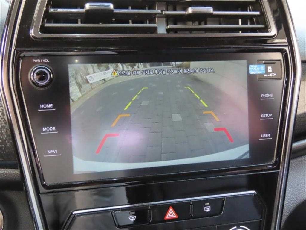 Ssangyong Tivoli - Vista 9