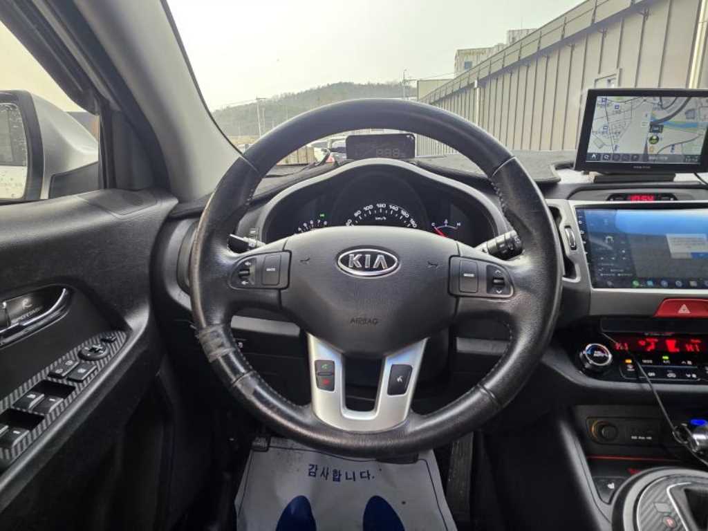KIA Sportage - Vista 9