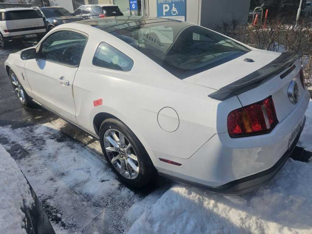 Ford Mustang - Vista 8