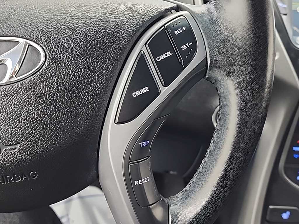 HYUNDAI Avante 2016 Plateado - Importación desde Corea - HF Imports Iquique - Foto 17