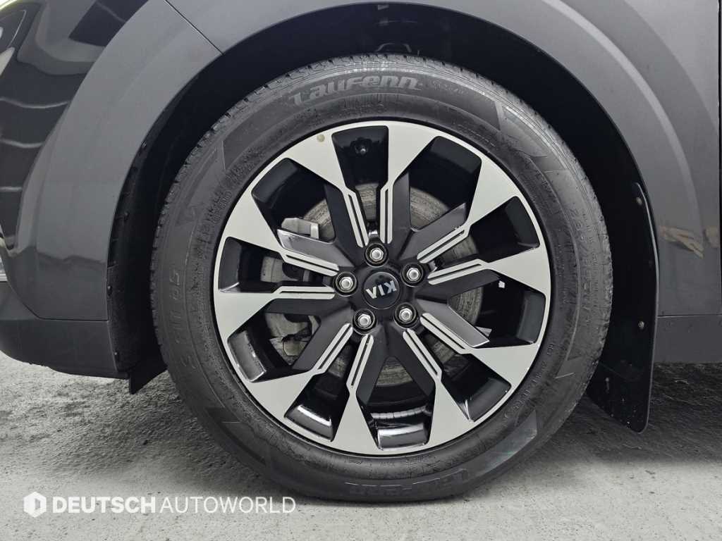 KIA Carnival - Vista 5