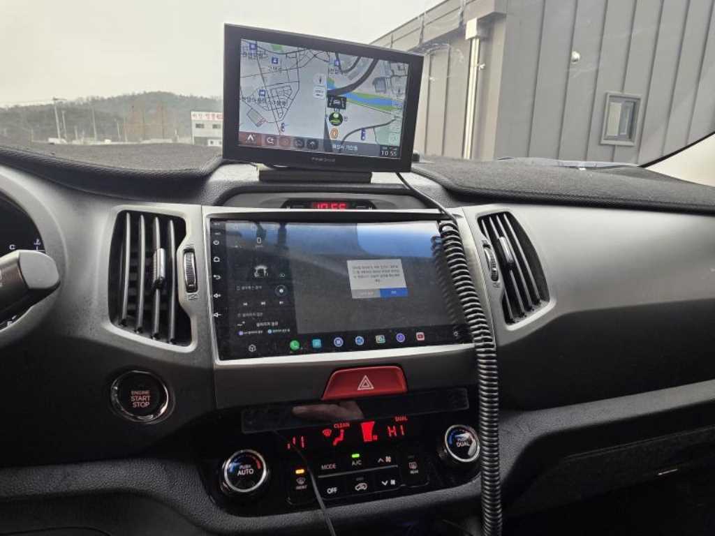 KIA Sportage 2011 Plateado - Importación desde Corea - HF Imports Iquique - Foto 16