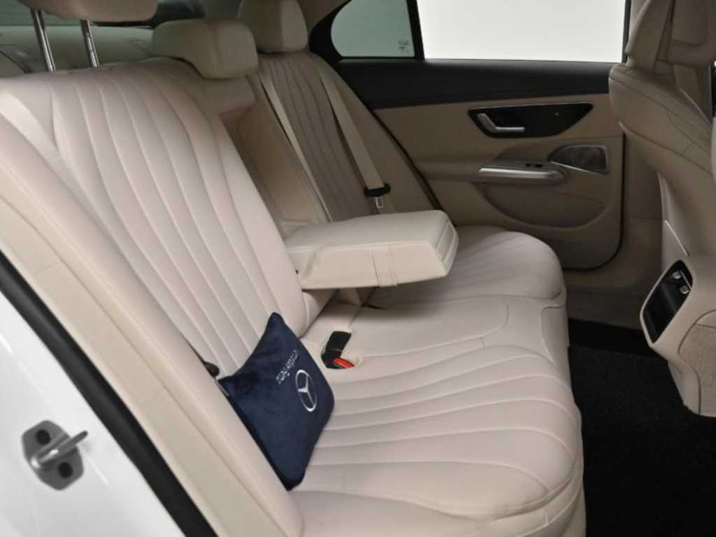 Mercedes Benz E class - Vista 12