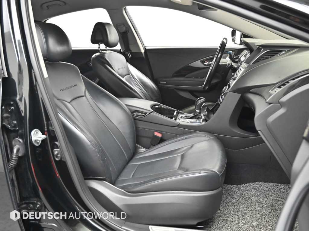 HYUNDAI Grandeur - Vista 10