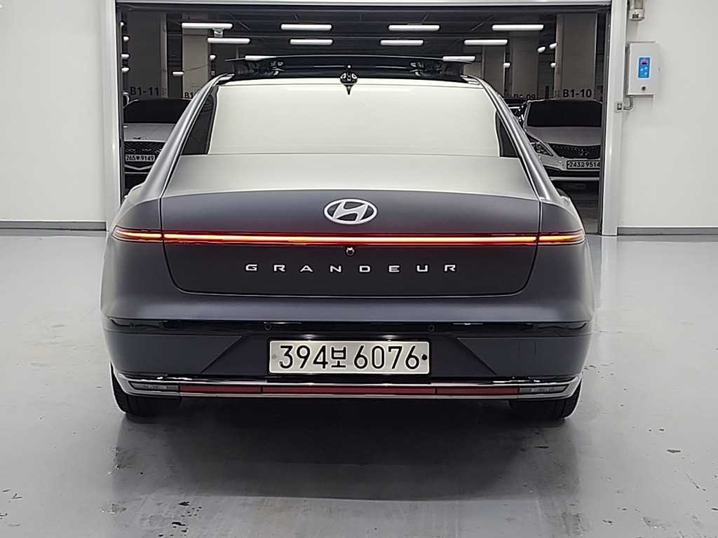 HYUNDAI Grandeur - Vista 3