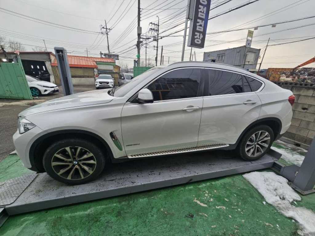 BMW X6 - Vista 3