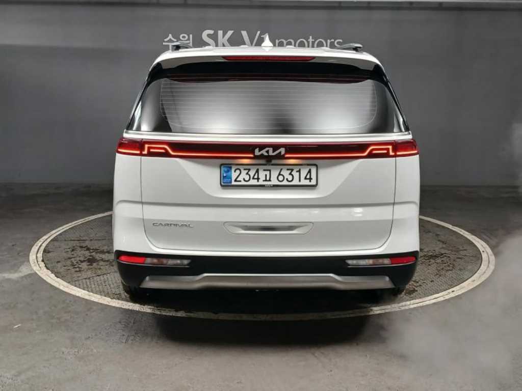 KIA Carnival - Vista 4