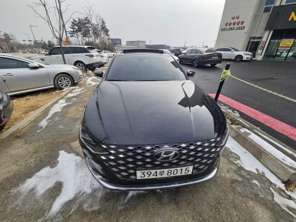 HYUNDAI Grandeur - Vista 2