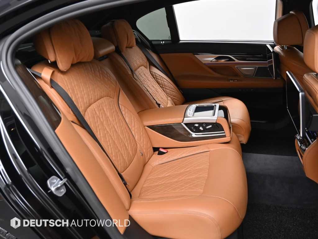 BMW 7 Series - Vista 12