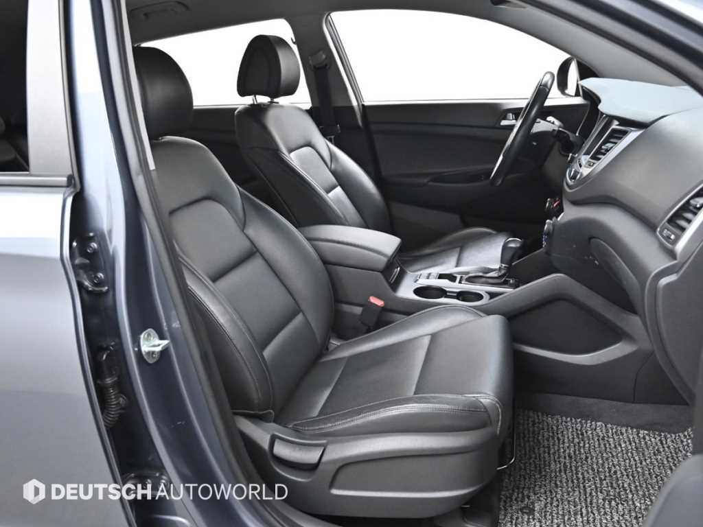 HYUNDAI Tucson - Vista 10