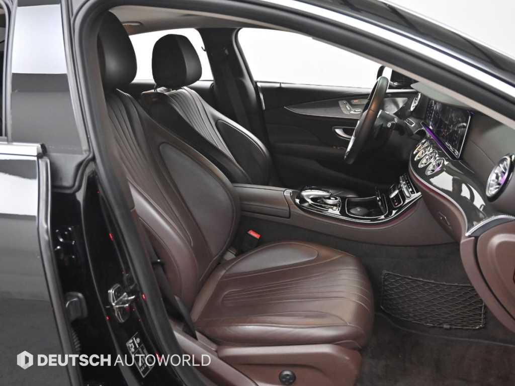 Mercedes Benz CLS Class - Vista 10