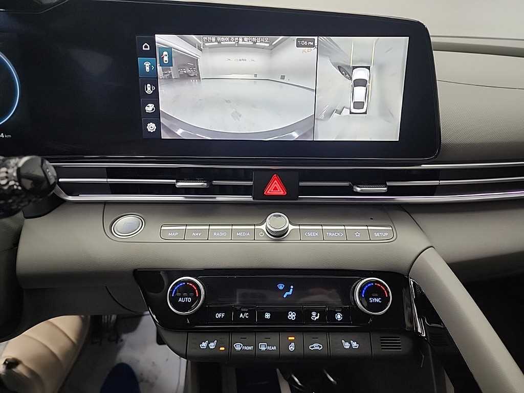 HYUNDAI Avante - Vista 10