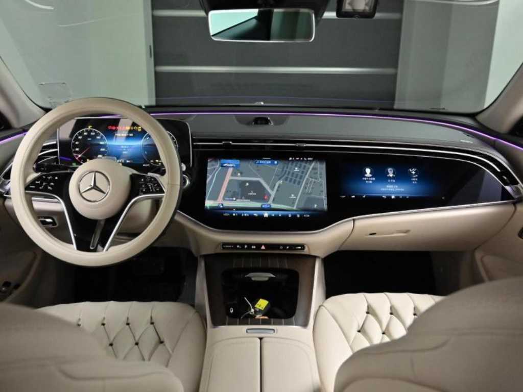 Mercedes Benz E class - Vista 7