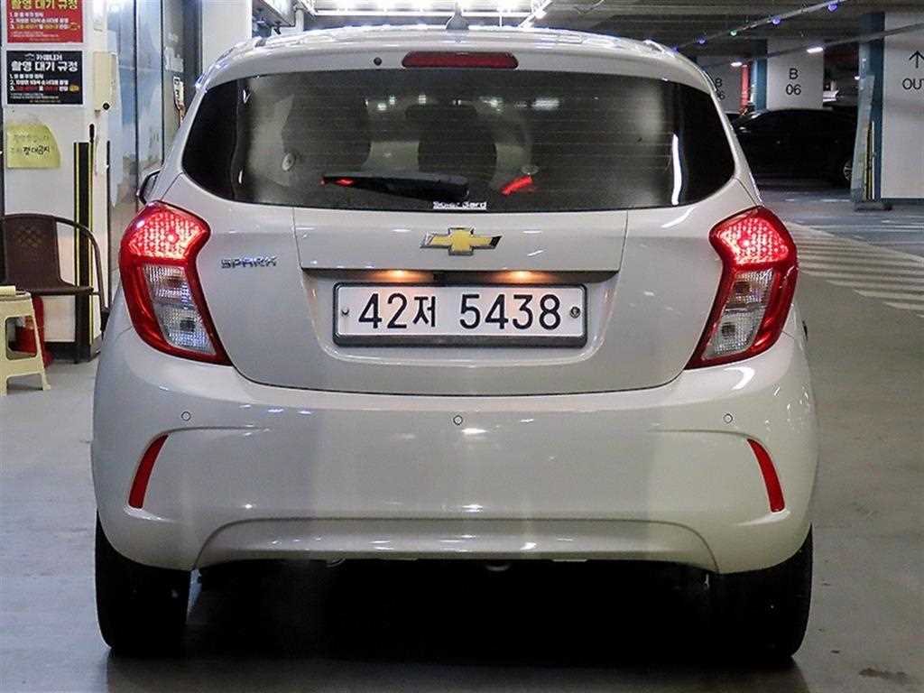 Chevrolet Spark - Vista 5