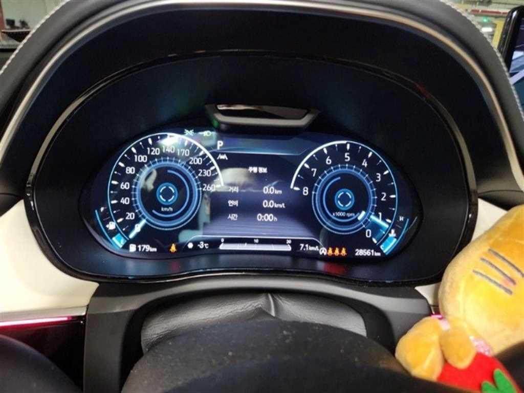 Genesis GV70 - Vista 9