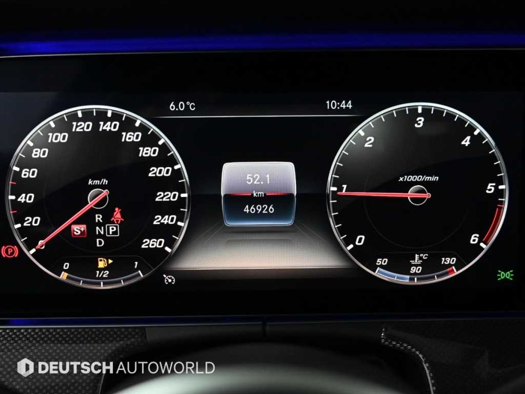 Mercedes Benz CLS Class - Vista 8