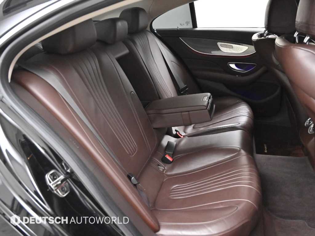 Mercedes Benz CLS Class - Vista 12