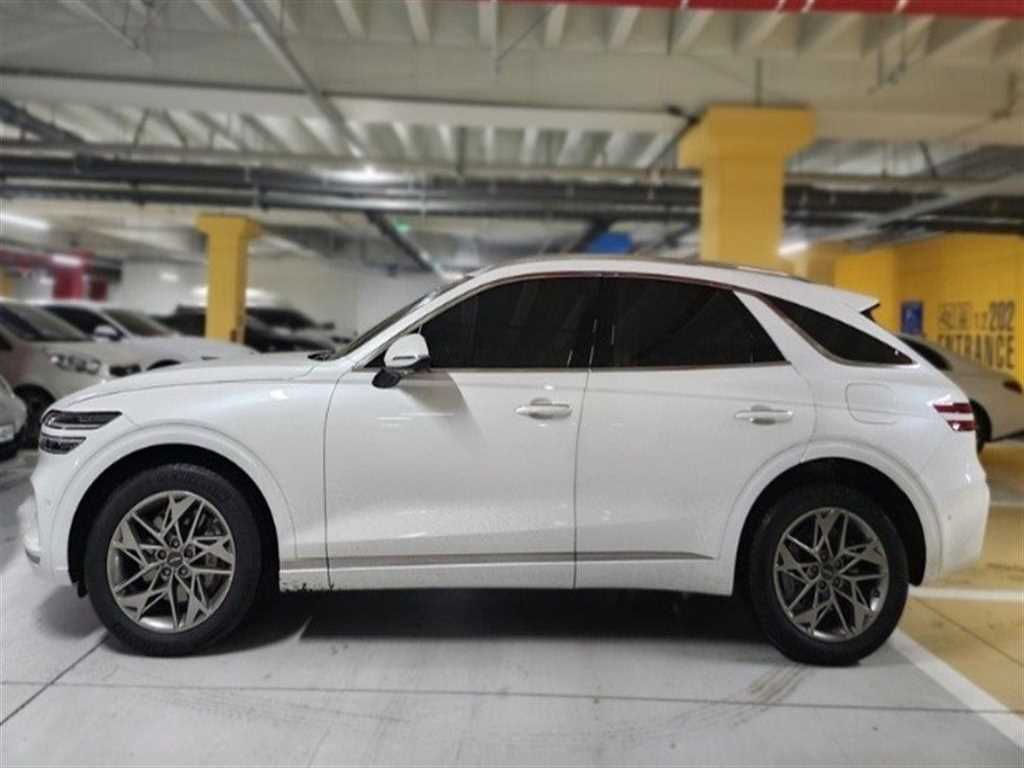 Genesis GV70 - Vista 4