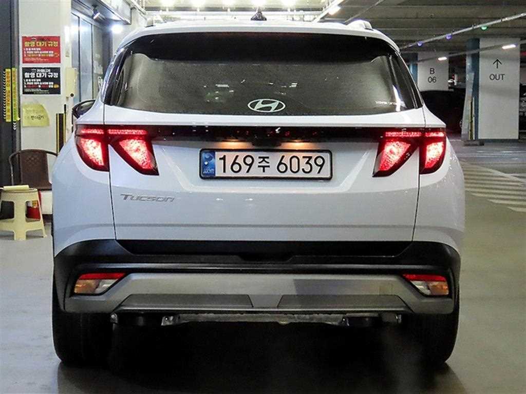 HYUNDAI Tucson - Vista 5