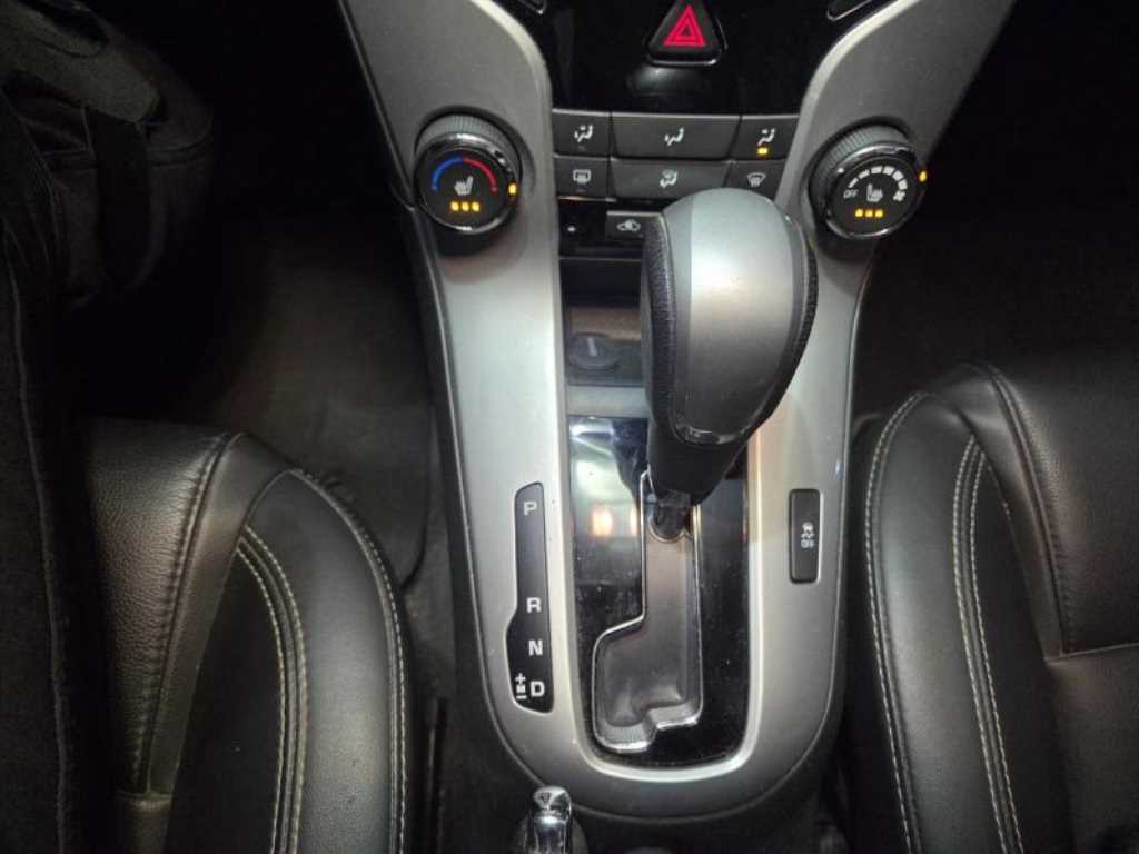 Chevrolet Cruise - Vista 9