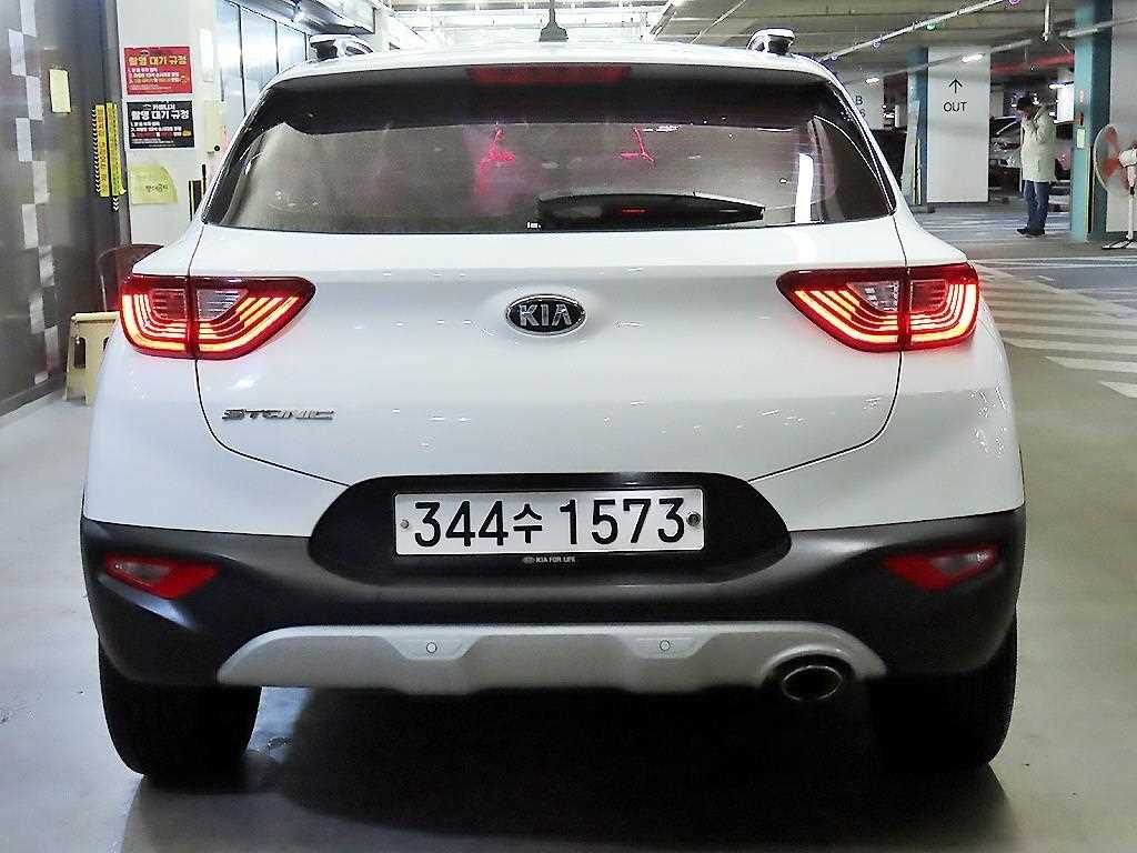 KIA Stonic - Vista 5