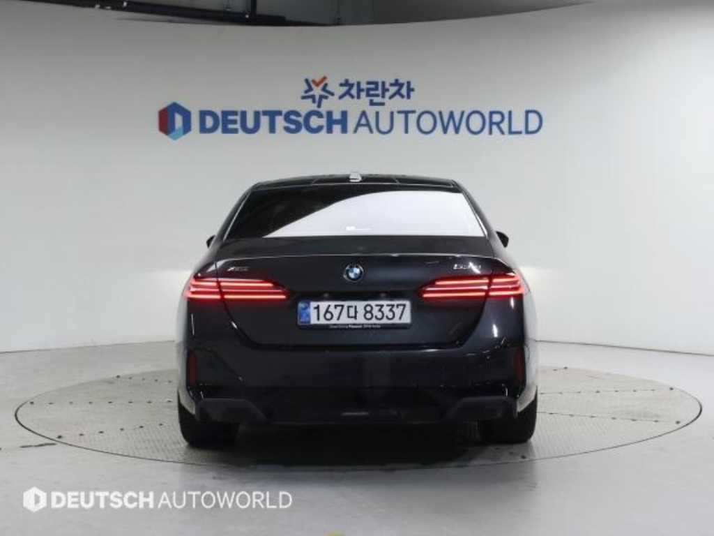 BMW 5 Series - Vista 4