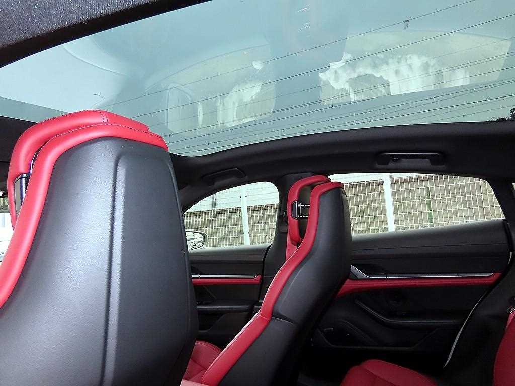 Porsche Taycan 2023 Amarillo - Importación desde Corea - HF Imports Iquique - Foto 16