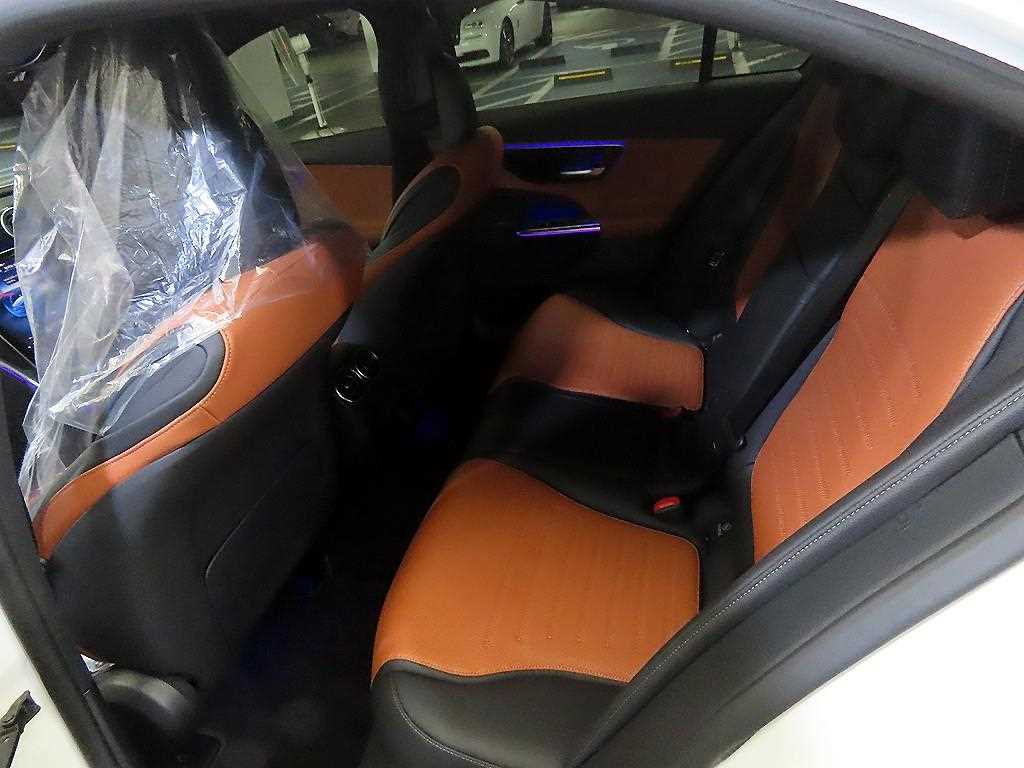 Mercedes Benz C Class - Vista 7