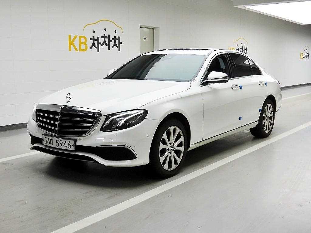 Mercedes Benz E class - Vista 2