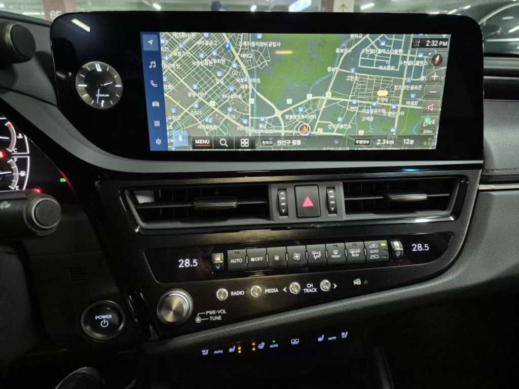 Lexus ES 2023 Negro - Importación desde Corea - HF Imports Iquique - Foto 15