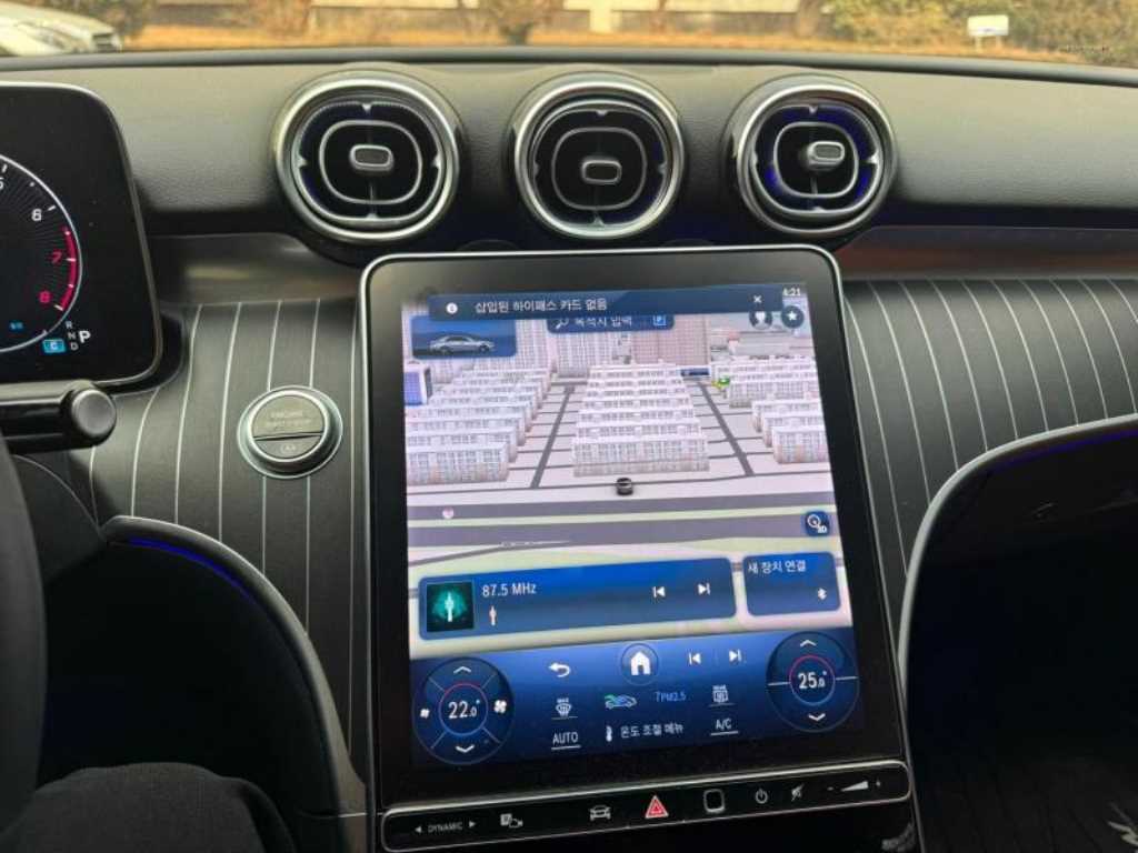 Mercedes Benz C Class - Vista 5