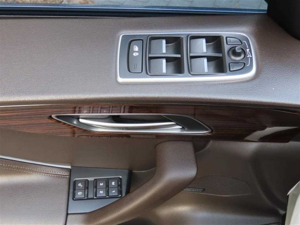 Jaguar F-PACE - Vista 12