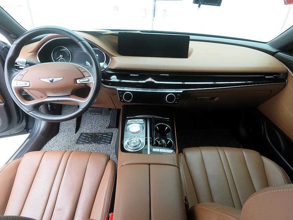 Genesis G80 - Vista 8