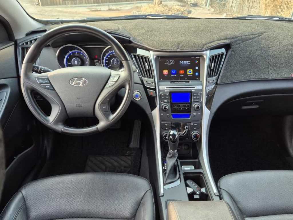 HYUNDAI Sonata - Vista 11