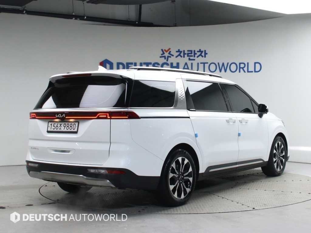 KIA Carnival - Vista 3