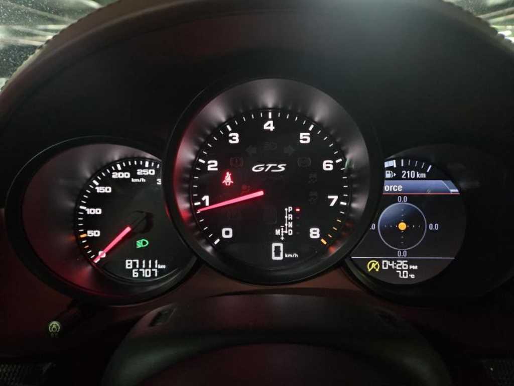 Porsche 718 - Vista 7