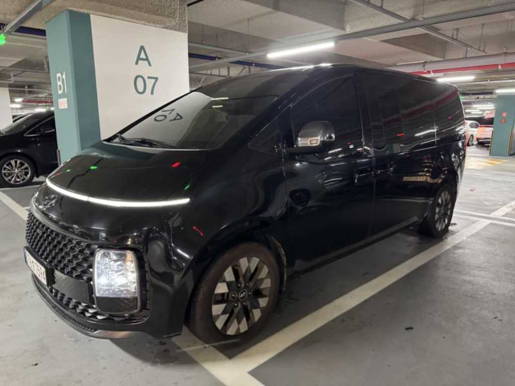 HYUNDAI Staria - Vista 2