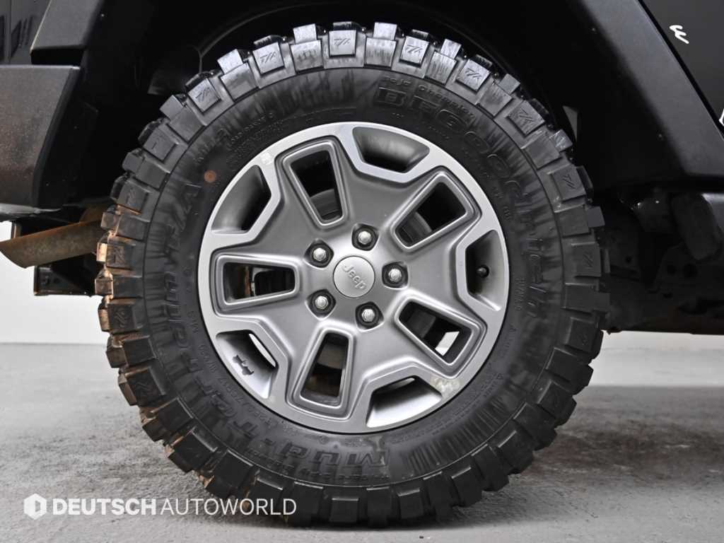 Jeep Wrangler - Vista 5