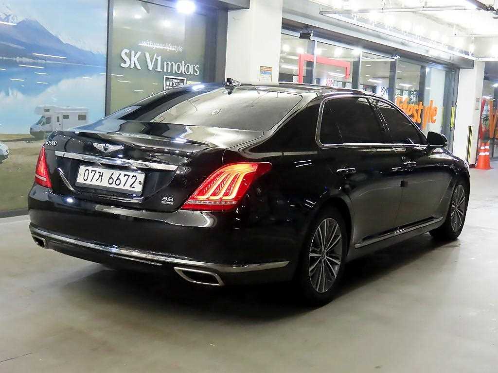 Genesis EQ900 - Vista 4