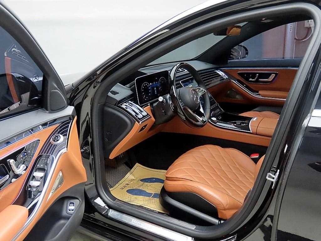 Mercedes Benz S Class - Vista 5