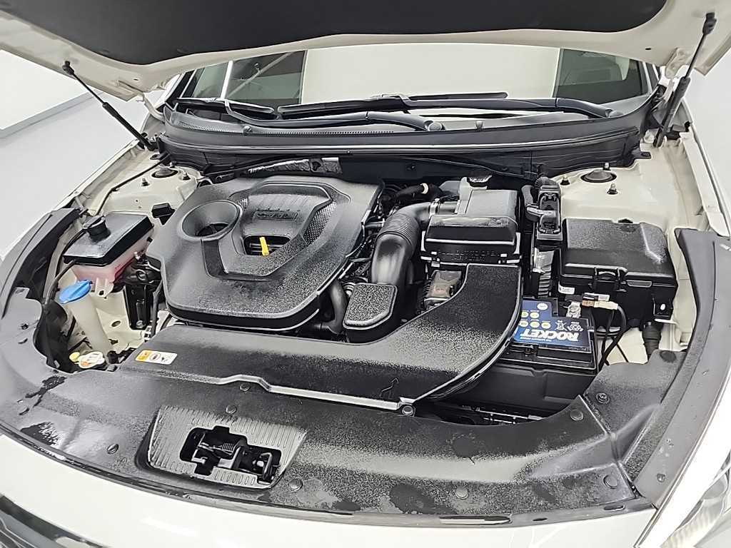 HYUNDAI Sonata - Vista 5