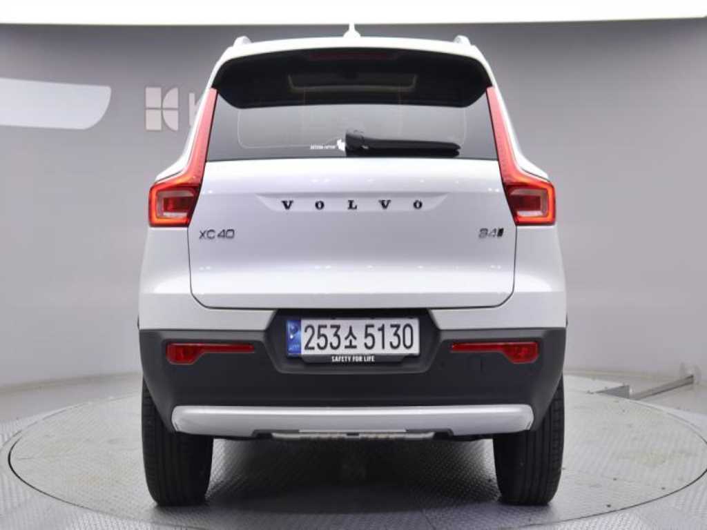 Volvo XC40 - Vista 5