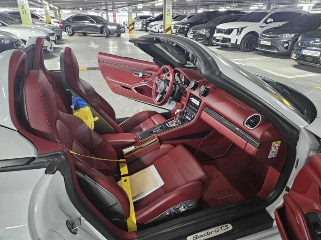 Porsche 718 2019 Blanco - Importación desde Corea - HF Imports Iquique - Foto 13