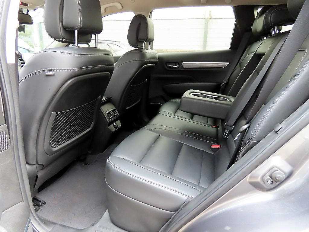 SAMSUNG QM6 - Vista 6