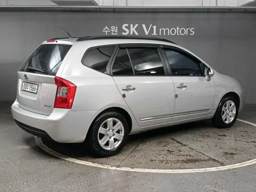KIA Carens - Vista 4